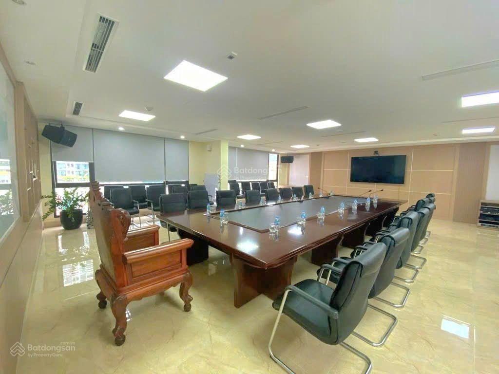 Bán nhà mặt phố đội cấn 485m2, 9 tầng 1 hầm giá 450 tỷ. tây hồ