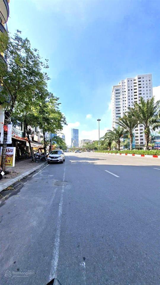 Bán nhà mặt phố láng hạ 135m2, 7 tầng giá 135 tỷ. ba đình