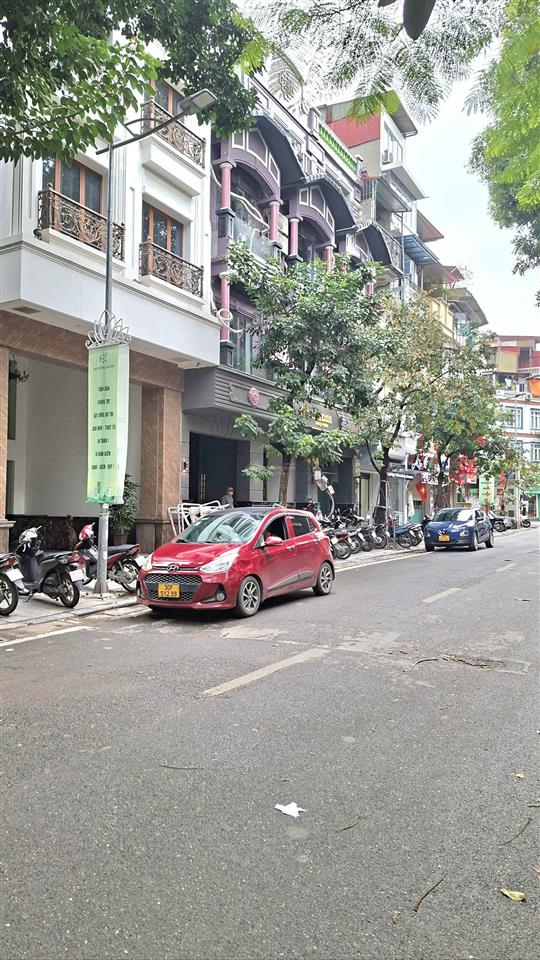 Bán nhà hoàng hoa thám 145m2, 7 tầng giá 29 tỷ. ba đình