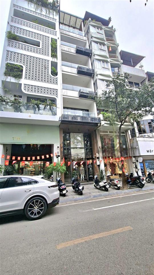 Bán nhà mặt phố linh lang 125m2, 8 tầng giá 67 tỷ. ba đìn