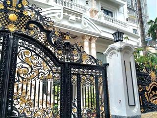 Bán biệt thự vườn đào 250m2, 5 tầng giá 145 tỷ. tây hồ