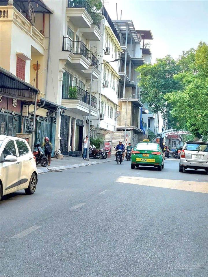 Bán nhà mặt phố tô ngọc vân 165m2, 9 tầng giá thỏa thuận.