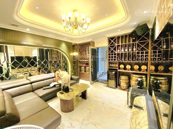 Bán nhà đặng thai mai 285m2, 7 tầng giá 228 tỷ. tây hồ