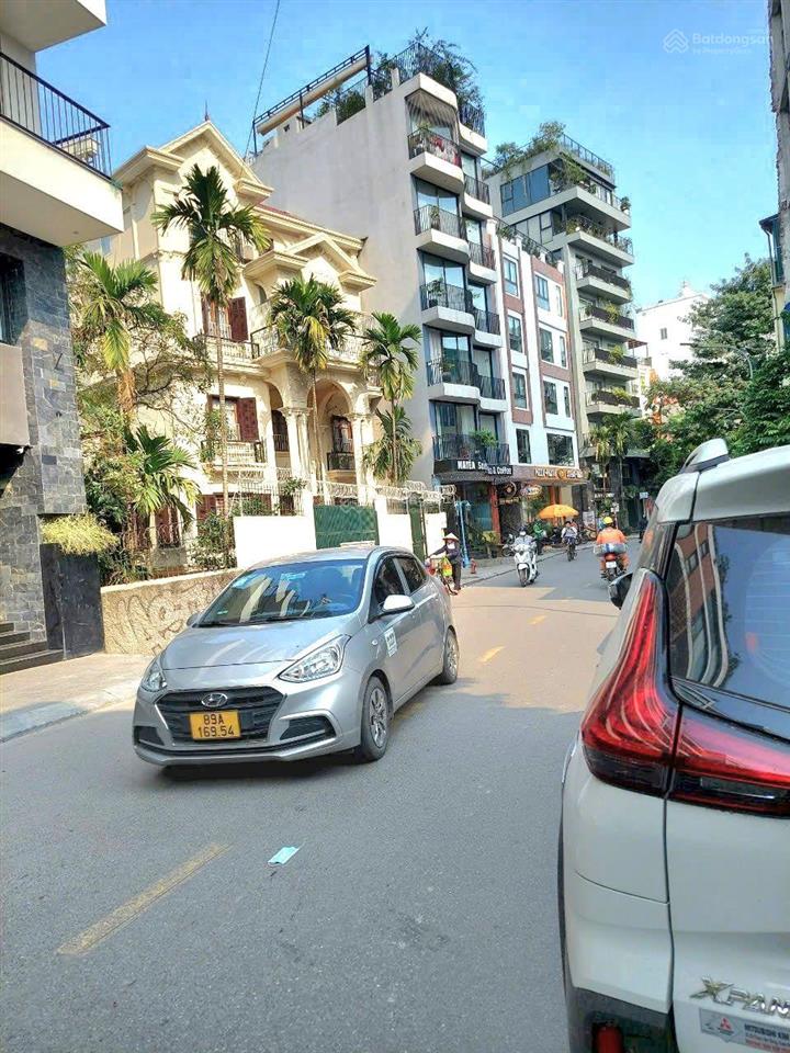 Bán nhà mặt phố tại đường tô ngọc vân 400m2, giá thỏa thuận