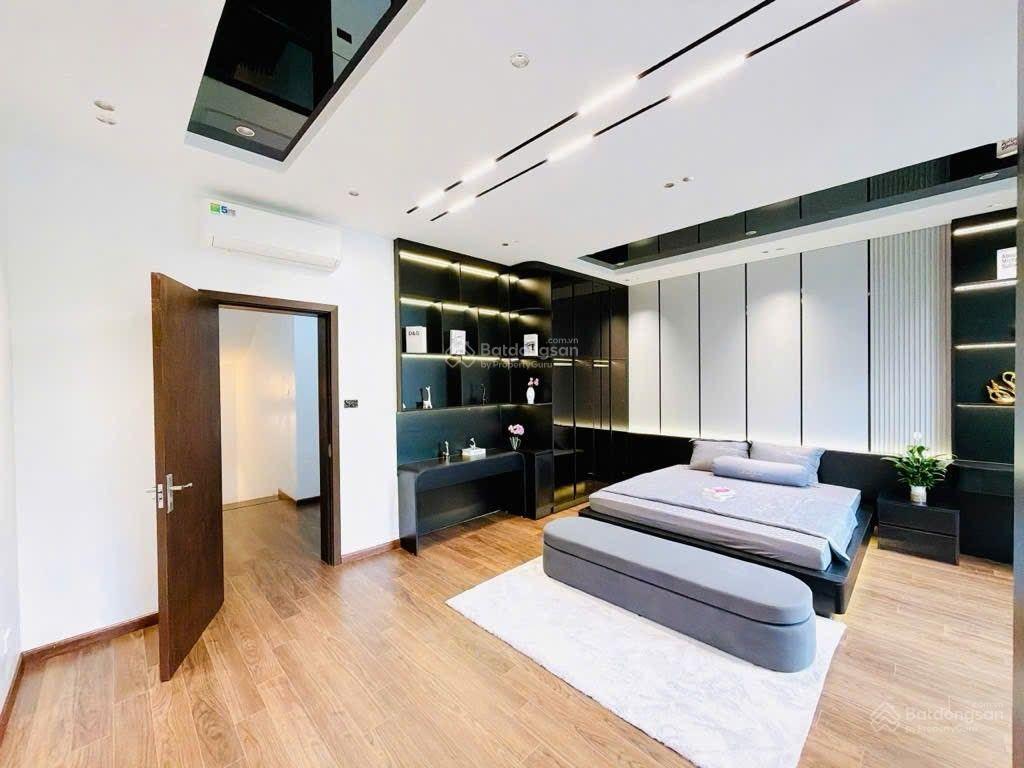 Bán nhà xuân la 283m2, 9 tầng giá thỏa thuận