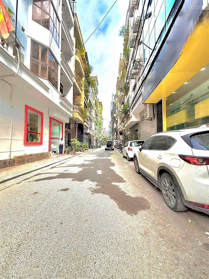 Bán nhà hoàng quốc việt 120m2, 6 tầng giá 35 tỷ. cầu giấy