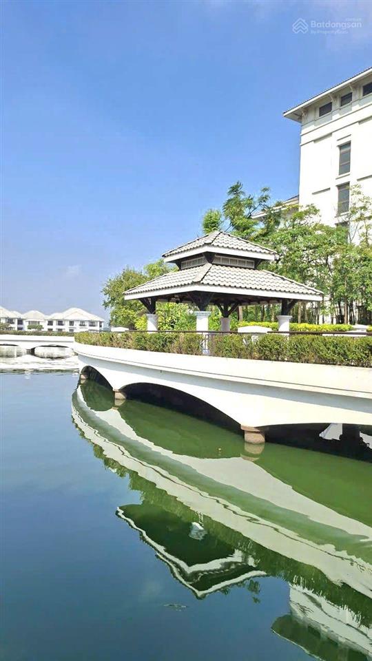 Bán nhà từ hoa 200m2, 9 tầng giá thỏa thuân. tây hồ