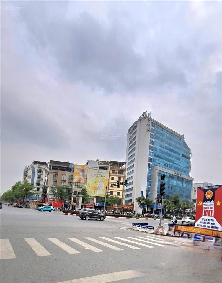 Bán nhà mặt phố nguyễn văn huyên 220m2, 11 tầng giá 178 tỷ. cầu giấy