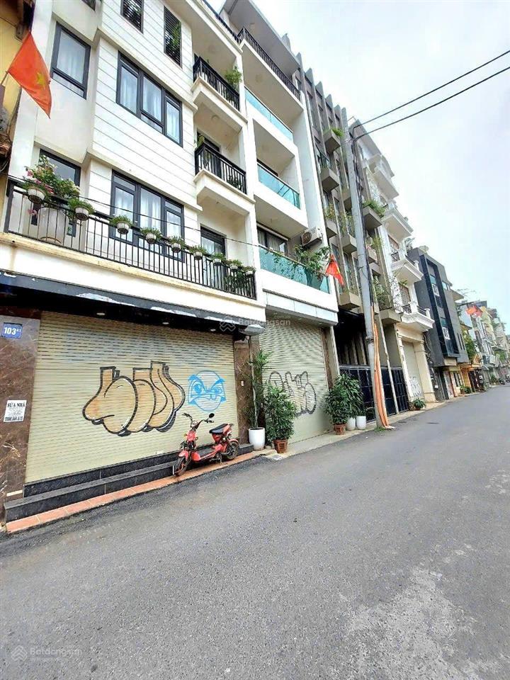 Bán nhà mặt phố âu cơ 180m2, 5 tầng 1 hầm giá 77 tỷ. tây hồ