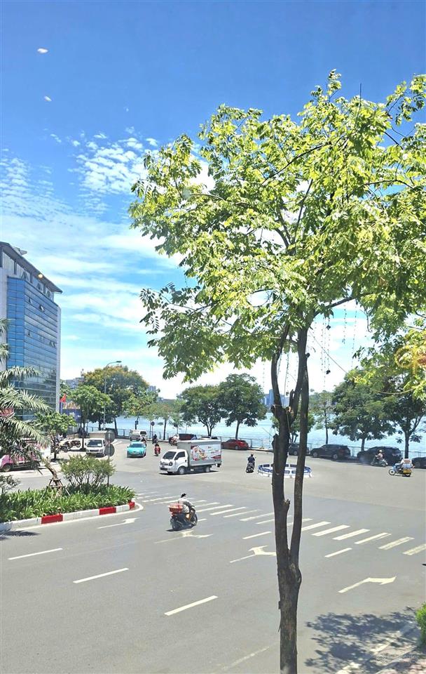 Bán nhà mặt phố văn cao 85m2, 6 tầng giá 54 tỷ. ba đình