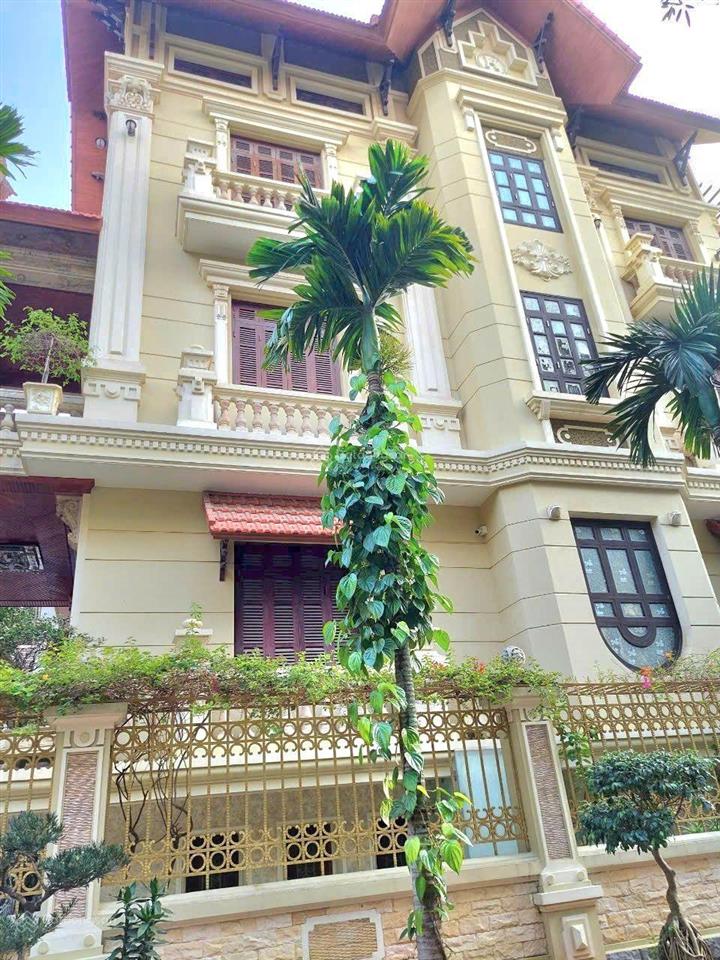 Bán nhà mặt phố tô ngọc vân 400m2, giá 330 tỷ. tây hồ