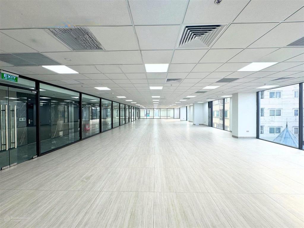 Bán nhà mặt phố đại cồ việt 550m2, 12 tầng 1 hầm giá 690 tỷ. hai bà trưng