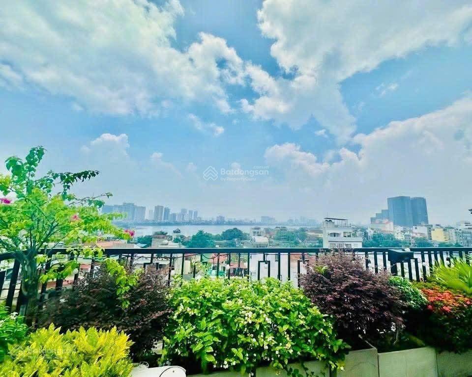 Bán nhà âu cơ dt 152m2, 9 tầng 1 hầm giá 43.5 tỷ. tây hồ