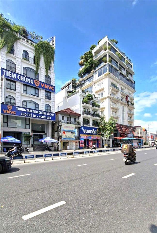 Bán nhà mặt phố nghi tàm 195m2, 5 tầng giá 135 tỷ. tây hồ
