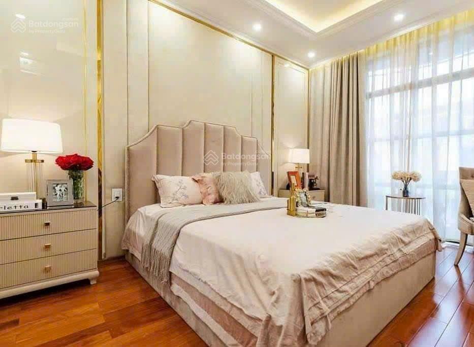Bán nhà võng thị 320m2, 9 tầng 1 hầm giá 154 tỷ. tây hồ