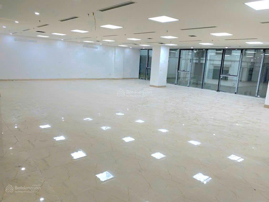 Bán nhà mặt phố yên lãng 320m2, 5 tầng giá 172 tỷ. đống đa