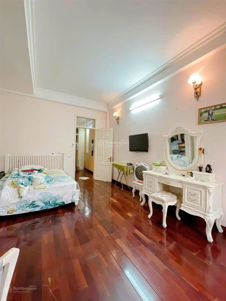 Bán nhà mặt phố nguyễn khắc nhu 200m2, giá 128 tỷ. ba đình