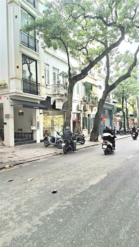 Bán nhà mặt phố quan thánh 62m2, 7 tầng giá 42 tỷ. ba đình