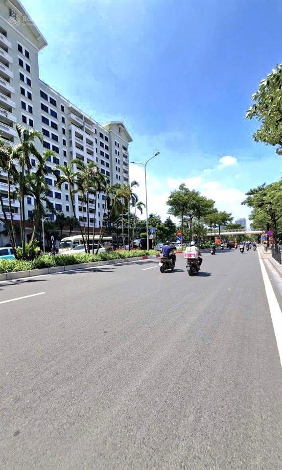Bán nhà mặt phố đào tấn 175m2, 7 tầng giá thỏa thuận. ba đình