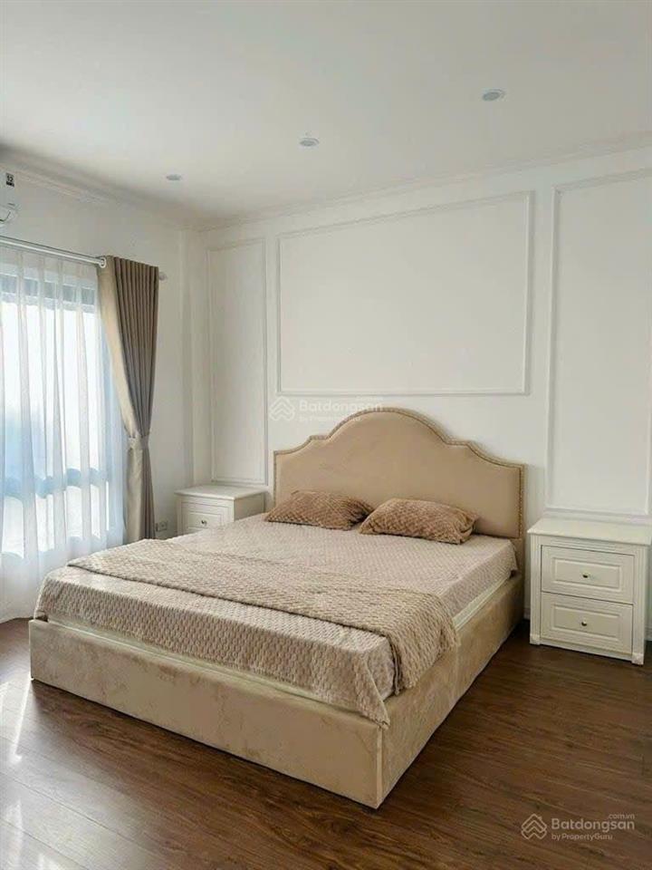 Bán nhà mặt phố đội nhân 120m2, giá 36 tỷ. ba đình