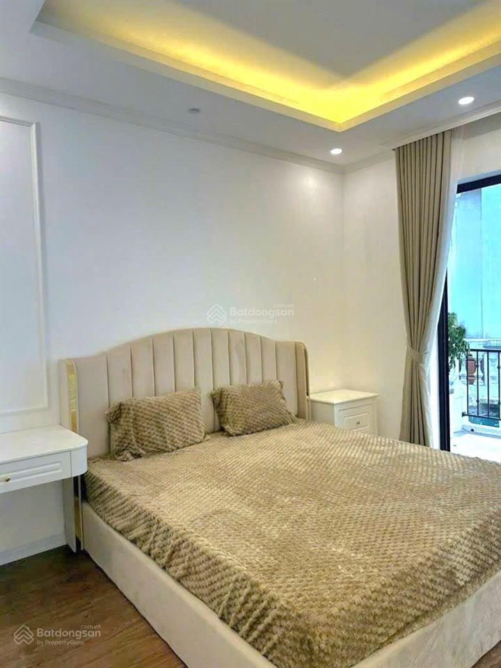 Bán nhà mặt phố đội nhân 120m2, giá 36 tỷ. ba đình