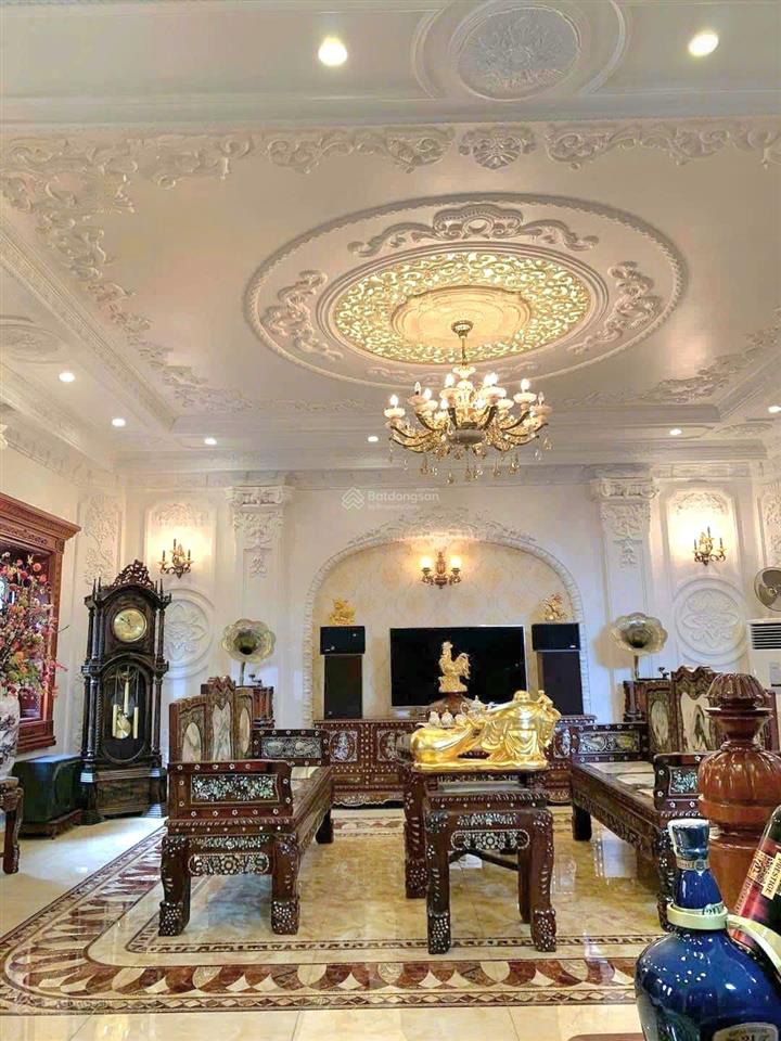 Bán biệt thự mặt phố trần phú 255m2, giá 335 tỷ. ba đình