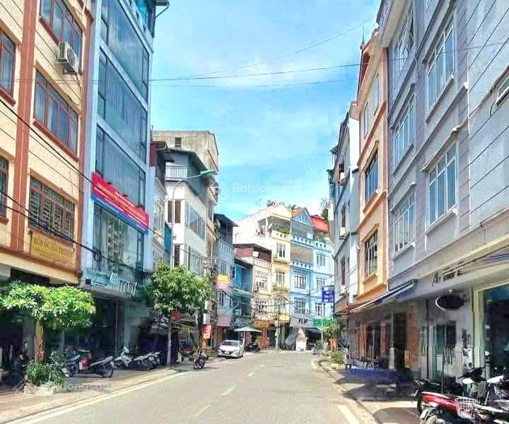 Bán nhà mặt phố trung kính 120m2, 7 tầng giá 59 tỷ. cầu giấy