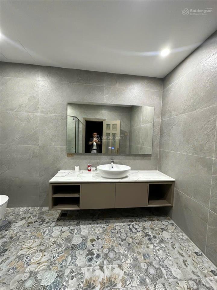 Cho thuê nhà bt 200 m2 tại việt hưng, long biên. 4 tầng. full đồ. giá 50 tr có đàm phán.