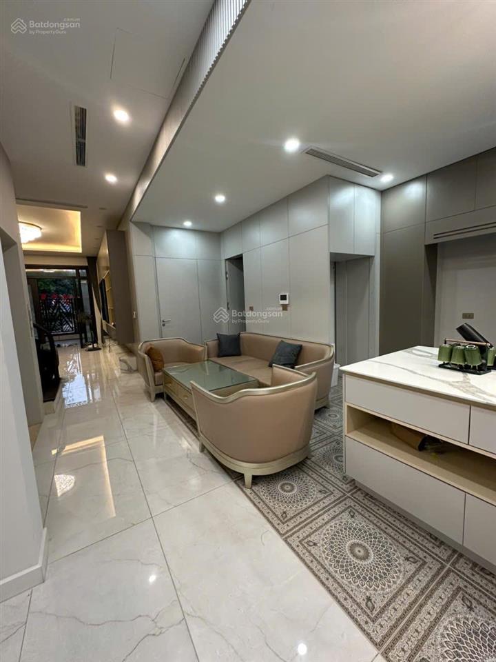 Cho thuê nhà bt 200 m2 tại việt hưng, long biên. 4 tầng. full đồ. giá 50 tr có đàm phán.