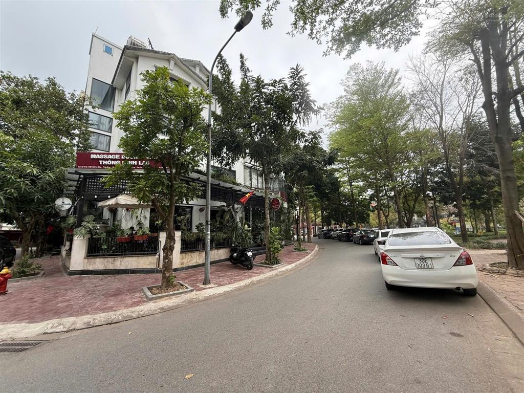 Chính chủ cho thuê nhà biệt thự kết việt hưng, long biên 200m2 xd 4 tầng, sang đẹp thang máy, 40 tr