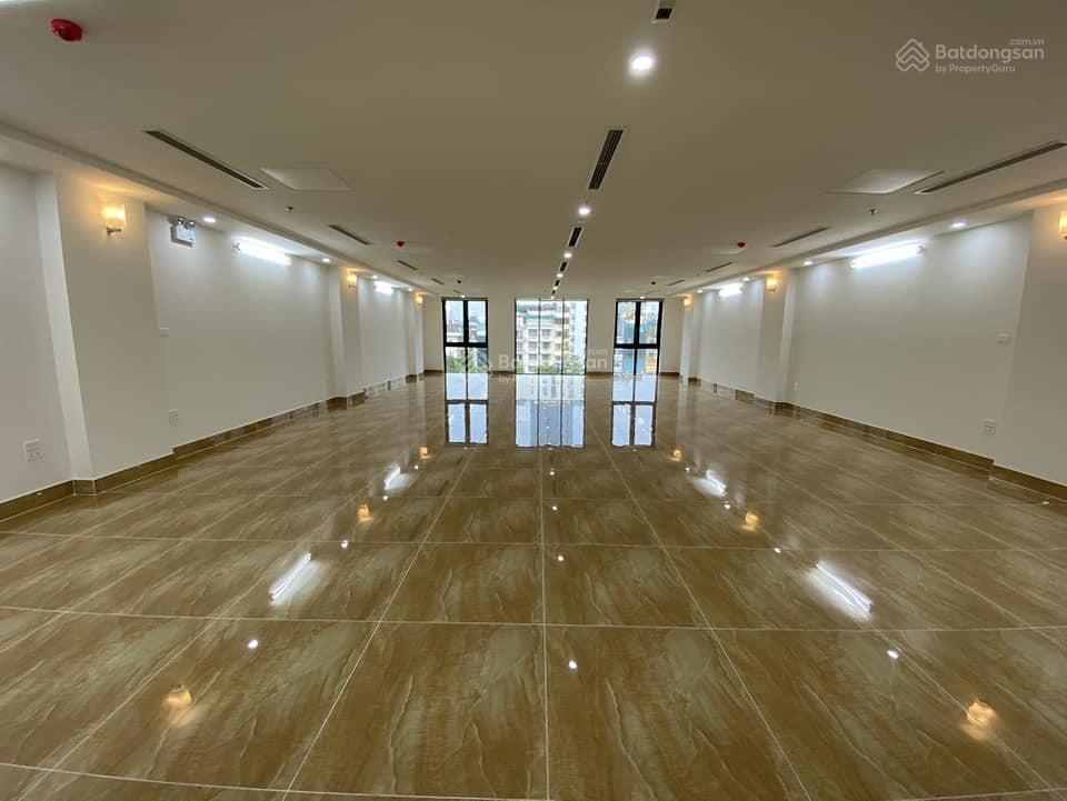 Cho thuê sàn văn phòng tại mp đại la, hai bà trưng 260m² thông sàn thang máy, đh giá 32 triệu