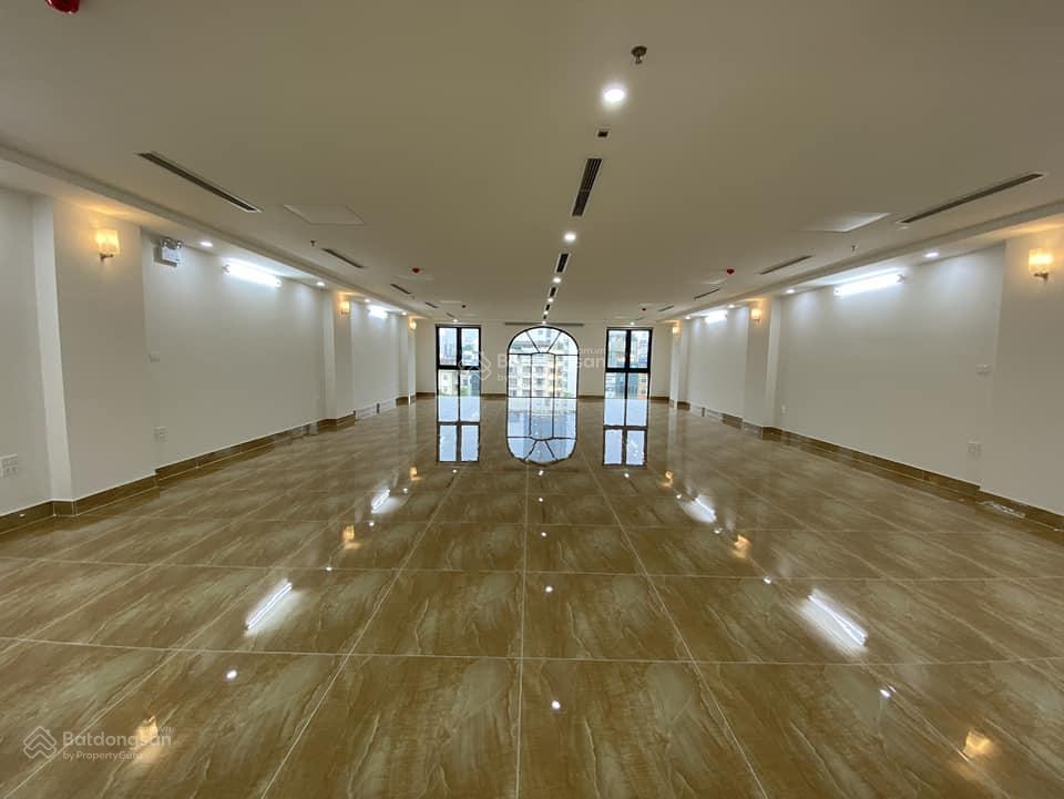 Cho thuê sàn văn phòng tại mp đại la, hai bà trưng 260m² thông sàn thang máy, đh giá 32 triệu