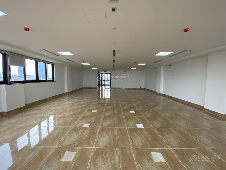Cho thuê sàn văn phòng tại mp đại la, hai bà trưng 260m² thông sàn thang máy, đh giá 32 triệu