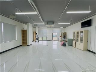 Cho thuê nhà phân lô ngô gia tự, long biên 75m2 5 tầng, mt 8m thông sàn thang máy, giá 25 triệu