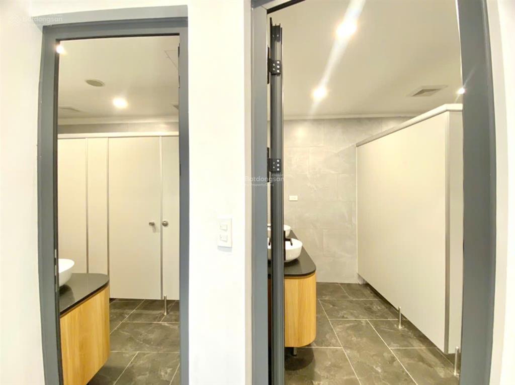 Chính chủ cho thuê sàn văn phòng mặt phố tôn đức thắng 350m2 thông sàn thang máy, giá 80 triệu
