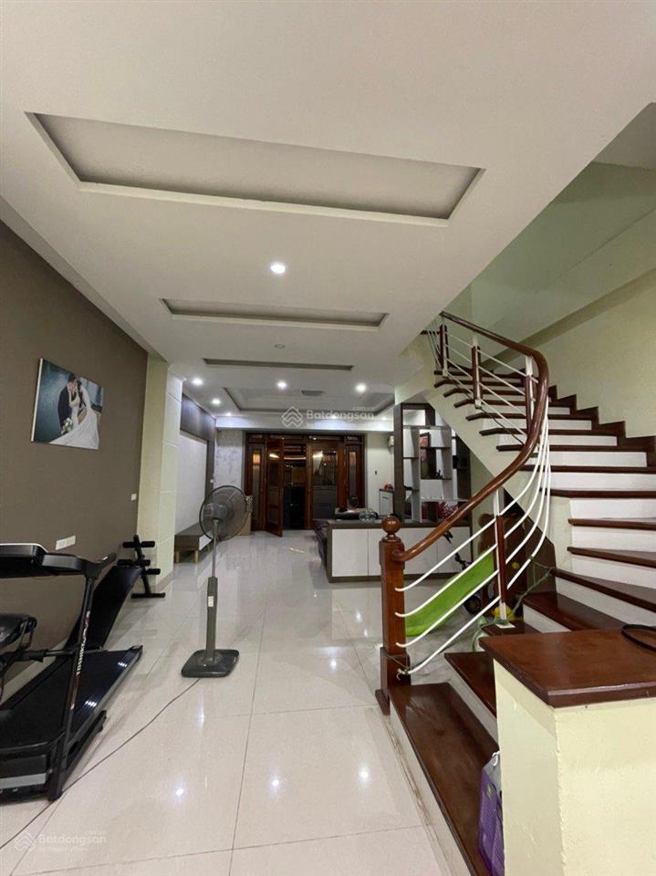Cho thuê nhà riêng lê thanh nghị, bạch mai 63m² 4 tầng, nhà mới 100%, trang bị thang máy, điều hòa
