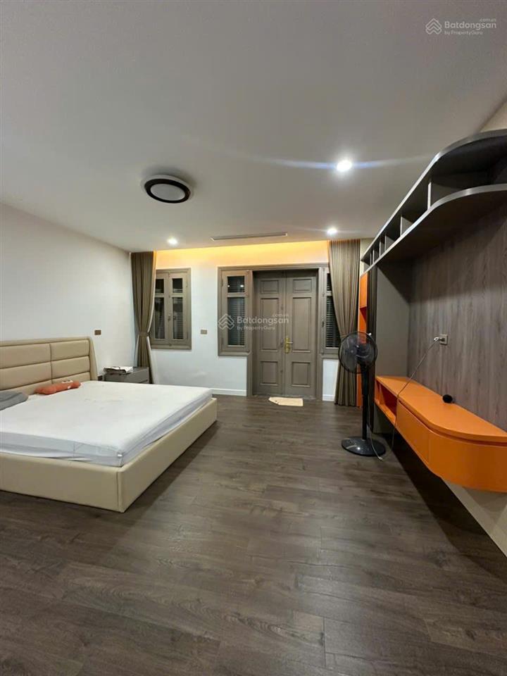 Cho thuê nhà riêng phố thạch bàn, long biên 100m2 4 tầng, full đồ, ô tô vào tận nhà, giá 25 triệu