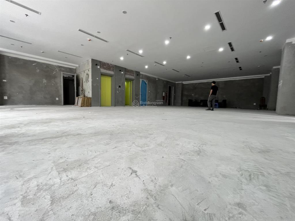 Cho thuê nhà mp nguyễn hy quang, đống đa 160m2 2 tầng, mt 8m, đủ đh,nl phố kinh doanh, giá 90 triệu