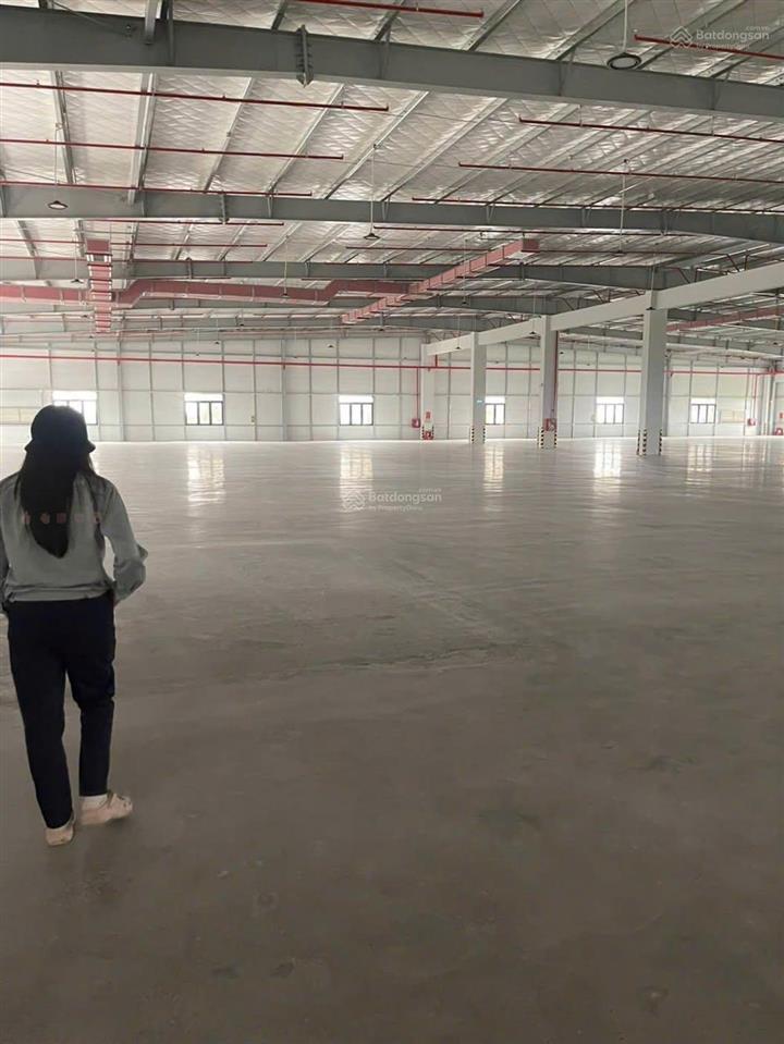 Cho thuê kho tại lạc long quân, tây hồ 1125m2 khung thép mái tôn, phù hợp kho chưa hàng, giá 150 tr