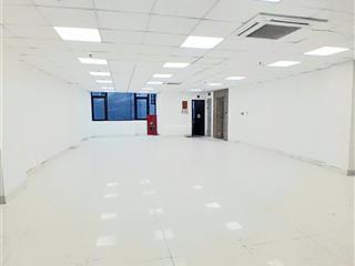 Cho thuê sàn vp tại mặt phố lạc long quân, tây hồ. dt 150 m2. giá 26 triệu/th