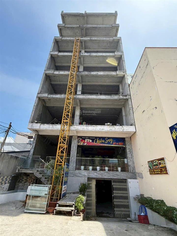 Bán tòa nhà mặt phố đường trần nguyên hãn  khu bãi trước vũng tàu  s=300m2 =10x30m=8 tầng  50 tỷ