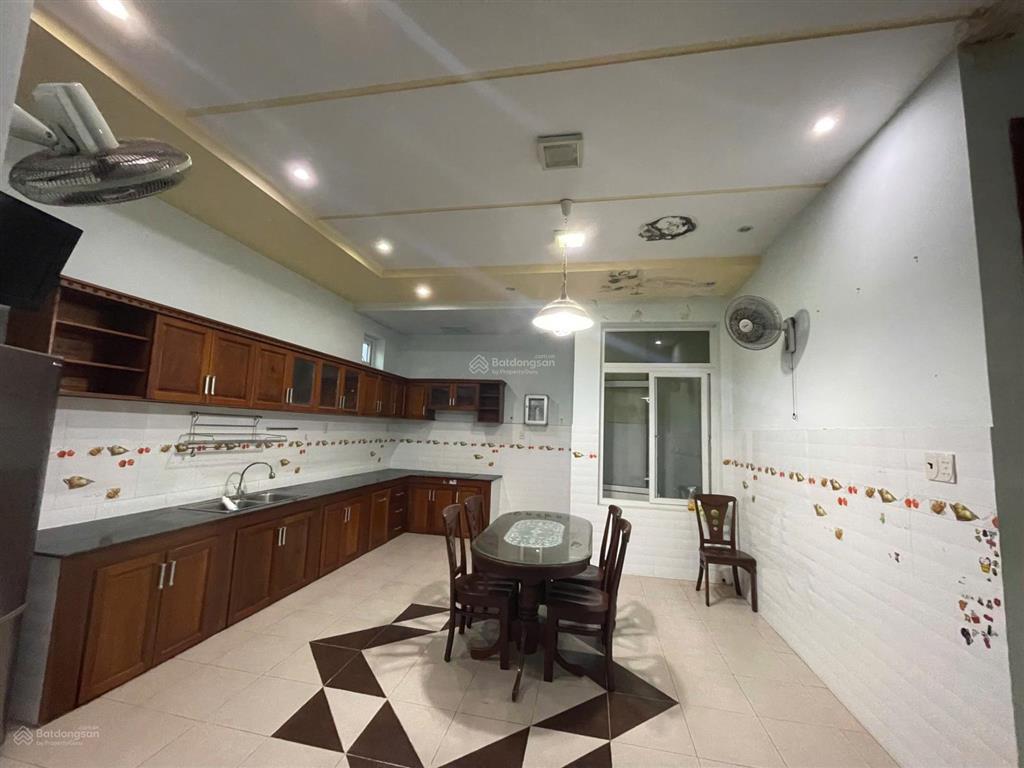 Bán biệt thự đẹp góc 2 mặt tiền đường bến đình  khu đại an vũng tàu 217,5m2 10x23m 3 tầng 20,8 tỷ
