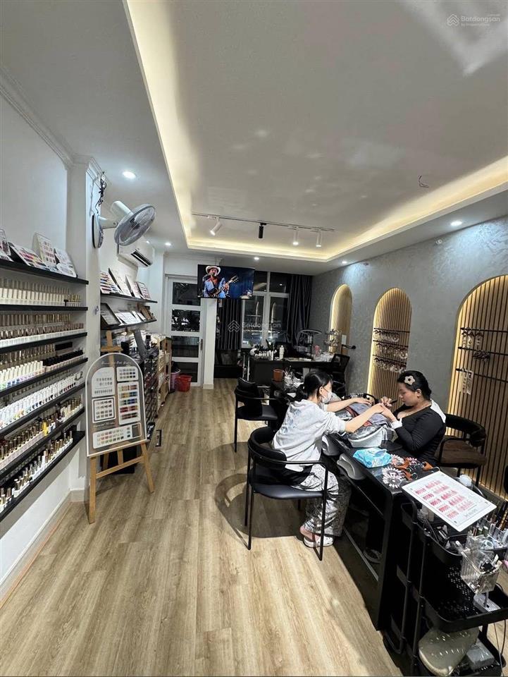 Bán nhà mặt tiền nam kỳ khởi nghĩa  ngay trung tâm vũng tàu  s=85m2=4,3x20m =4 tầng 16,5 tỷ