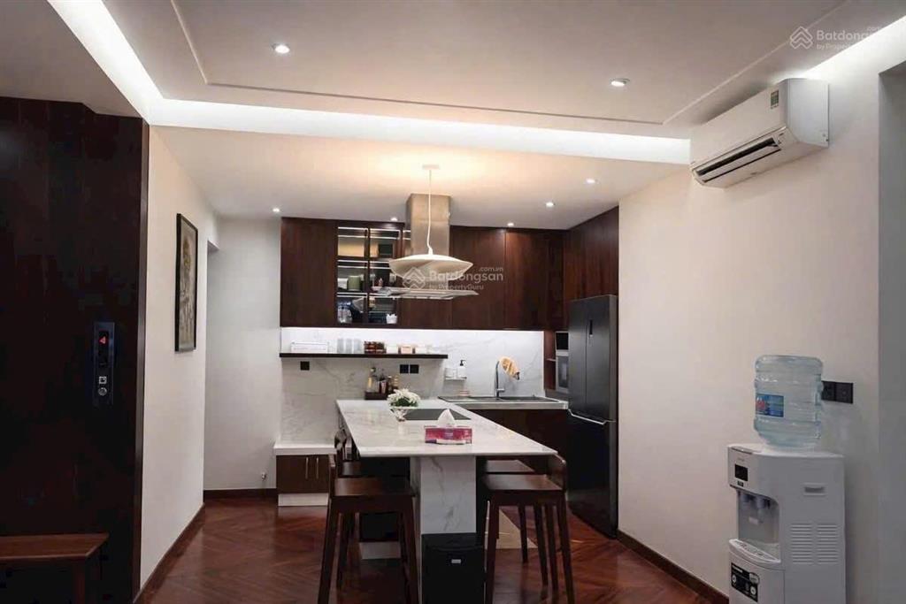 Bán nhà 5 tầng đường trần phú  s=120m2 =10 x 12m  thiết kế hiện đại, view biển, đáng sống  15 tỷ