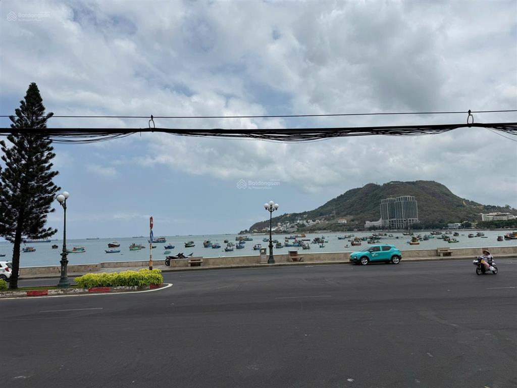 Bán nhà mặt tiền đường hải đăng view bãi trước vũng tàu s=96m2 ngang 10m hd thuê 45tr/th  22 tỷ