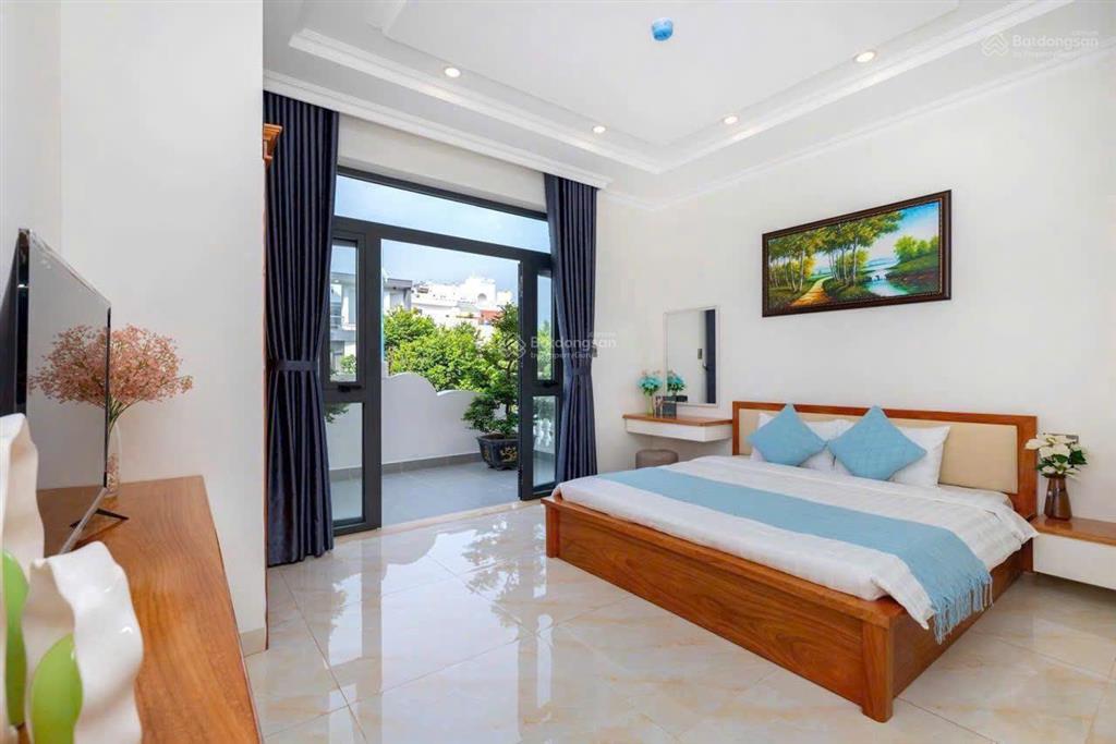 Bán biệt thự cổ điển căn góc 2 mặt tiền đường mạc thanh đạm  s=263m2 =4 tầng  sát bãi sau  56 tỷ