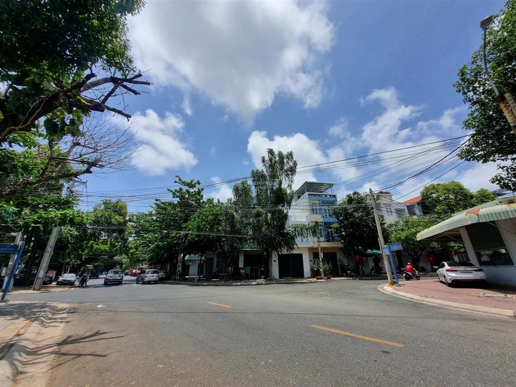 Bán nhà mặt tiền đường ông ích khiêm 89m2 =5x18m= 2 tầng  khu đô thị đồng bộ, đáng sống  11,2 tỷ