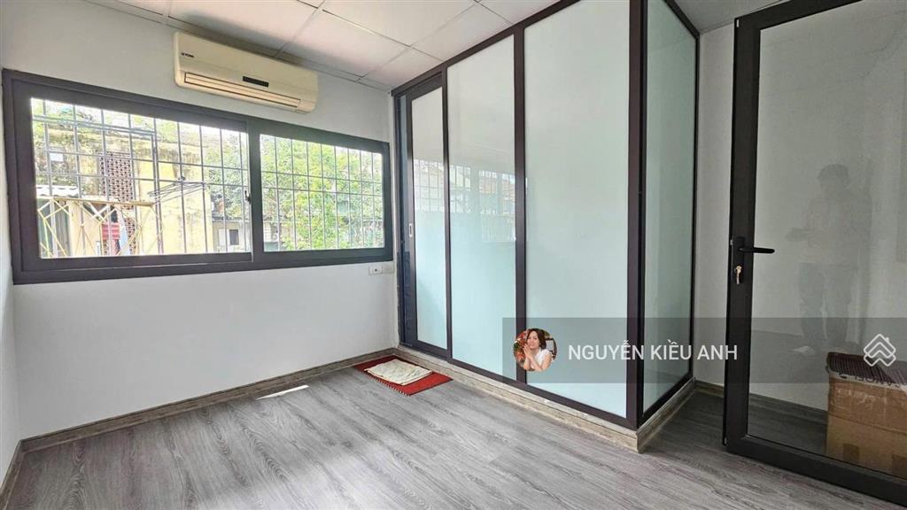 Bán gấp trước tết ko qua sàn
tt 8/3 tầng thấp  sổ to 2 thoáng  dt sử dụng~40 m vskk 2,69 tỷ ctl