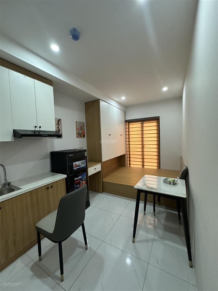 Mỏ vàng báchkinhxây trần đại nghĩa 40m2  ô tô vào nhà  6 t thang máy 10p kk  pccc chỉ 11,5 tỷ