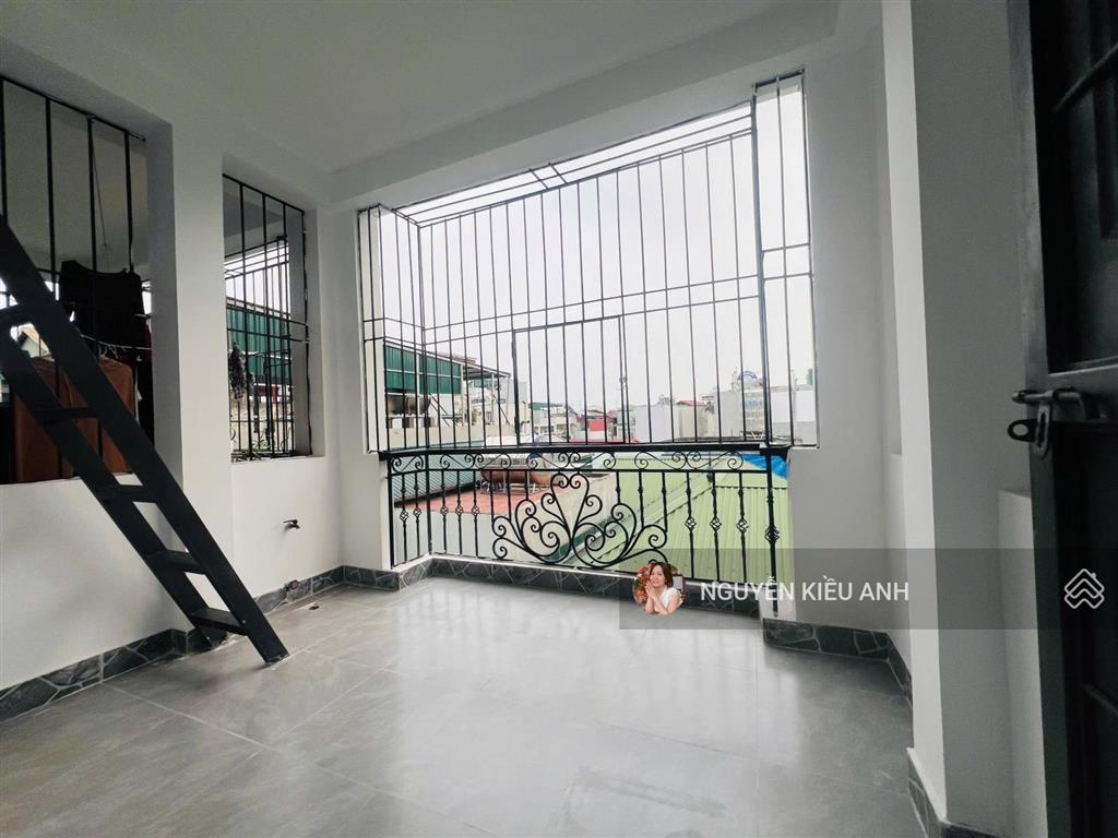 Bán nhà 35m2 x 5t phố trương định mt rộng ô tô đỗ cửa, giá 9,6 tỷ ctl sđcc a4 ko qh nhà đẹp ở ngay